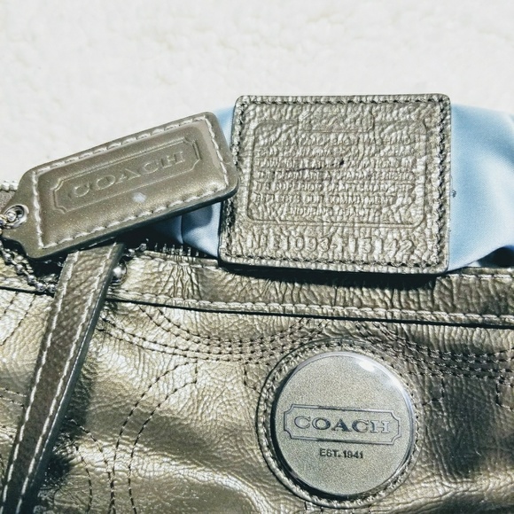 Coach - Picture 6 of 7